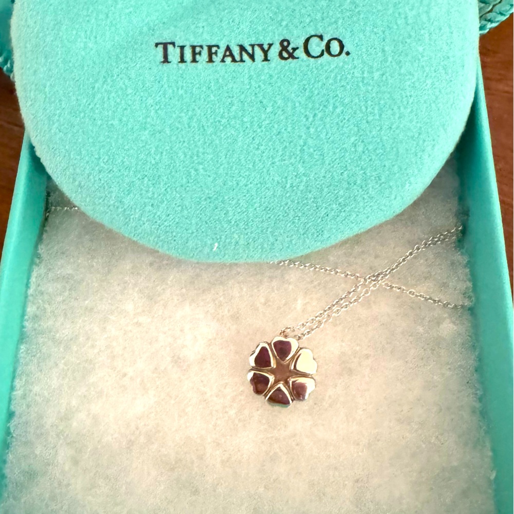 Tiffany Paloma Crown of Hearts necklace